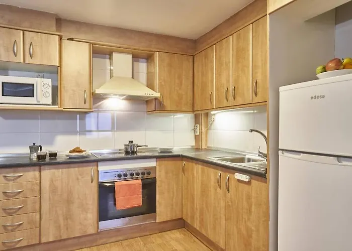 Bebarceloner Sant Andreu Apartments - 1 Bedroom